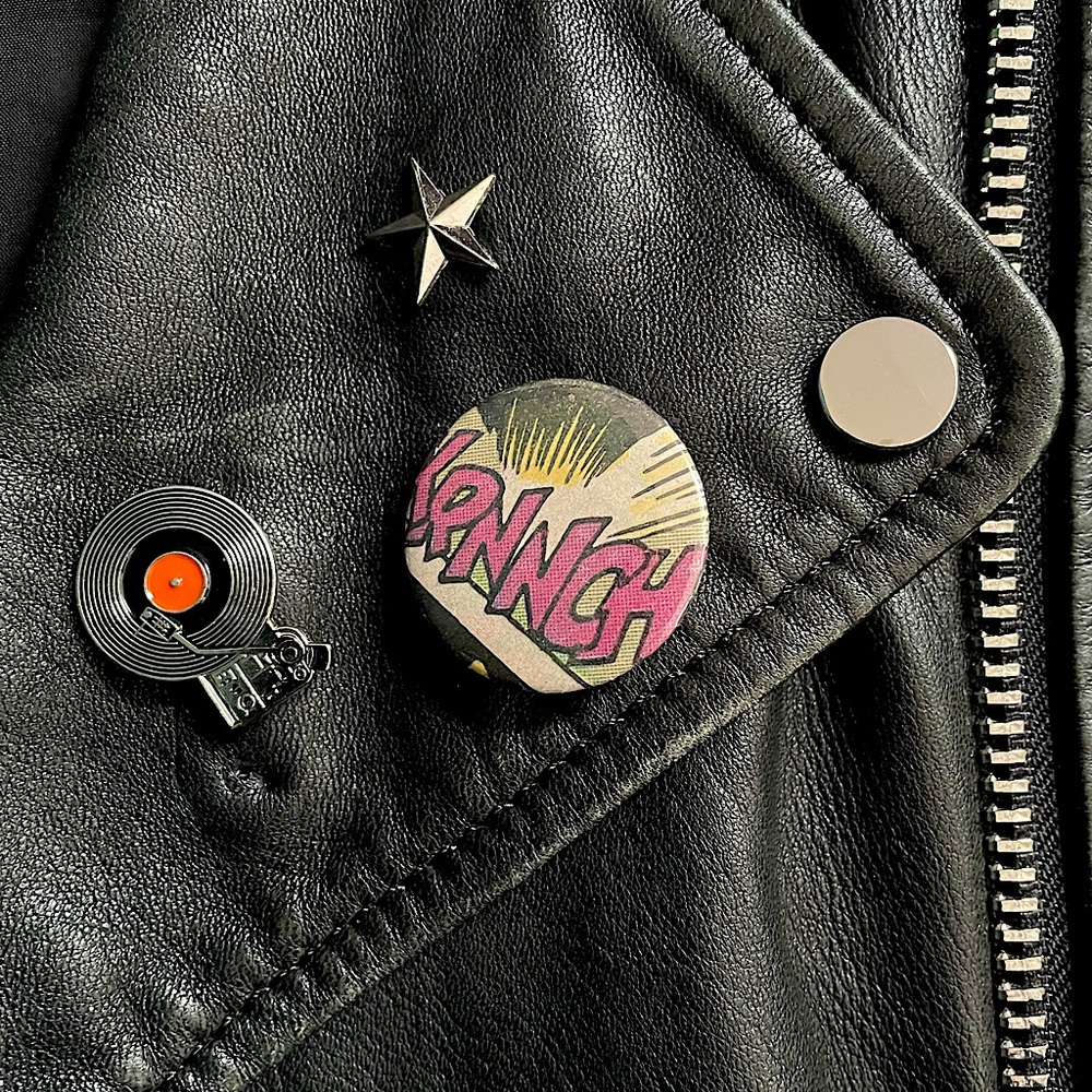 Vintage Demon comic button pin